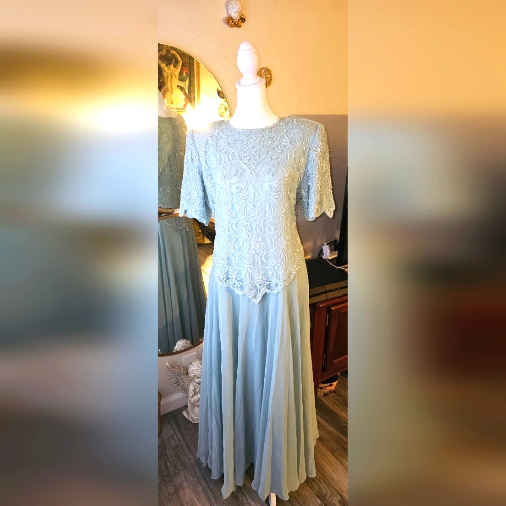 Laurence Kazar gown chiffon princess dress beaded floral design rayon  ✨️  💖b21